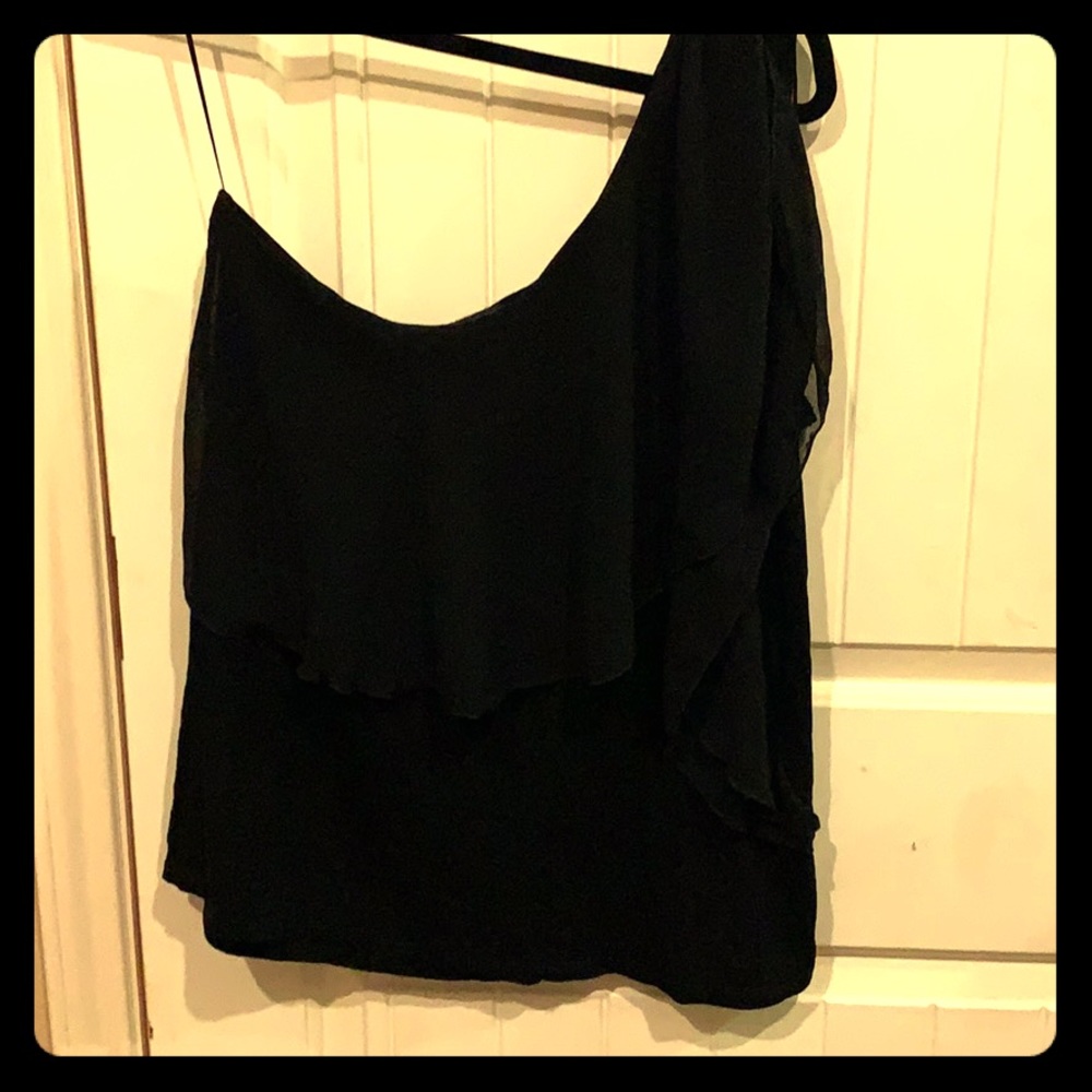 One sleeved tank